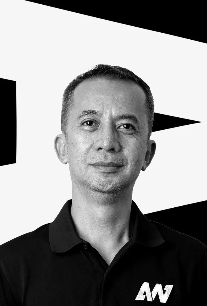 Eduard D., Operations Manager